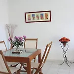 Avec Terrasse à Fréjus, 70 M², Piscine Partagée