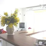 Avec Terrasse à Fréjus, 70 M², Piscine Partagée * Fréjus