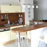 Appartamento Avec Terrasse à Fréjus, 70 M², Piscine Partagée