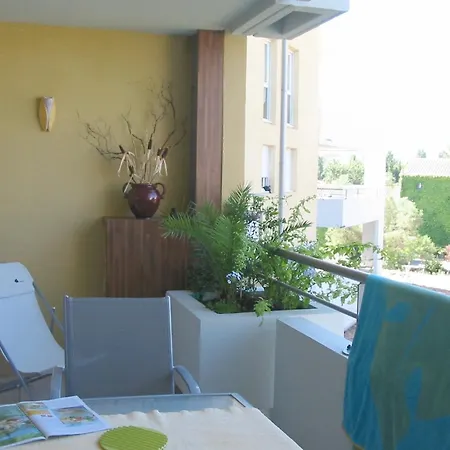 Apartment Terrasse Bleue: With Pool